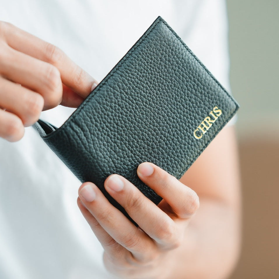 Customize men’s wallet - best Gift for men in dubai and abu dhabi